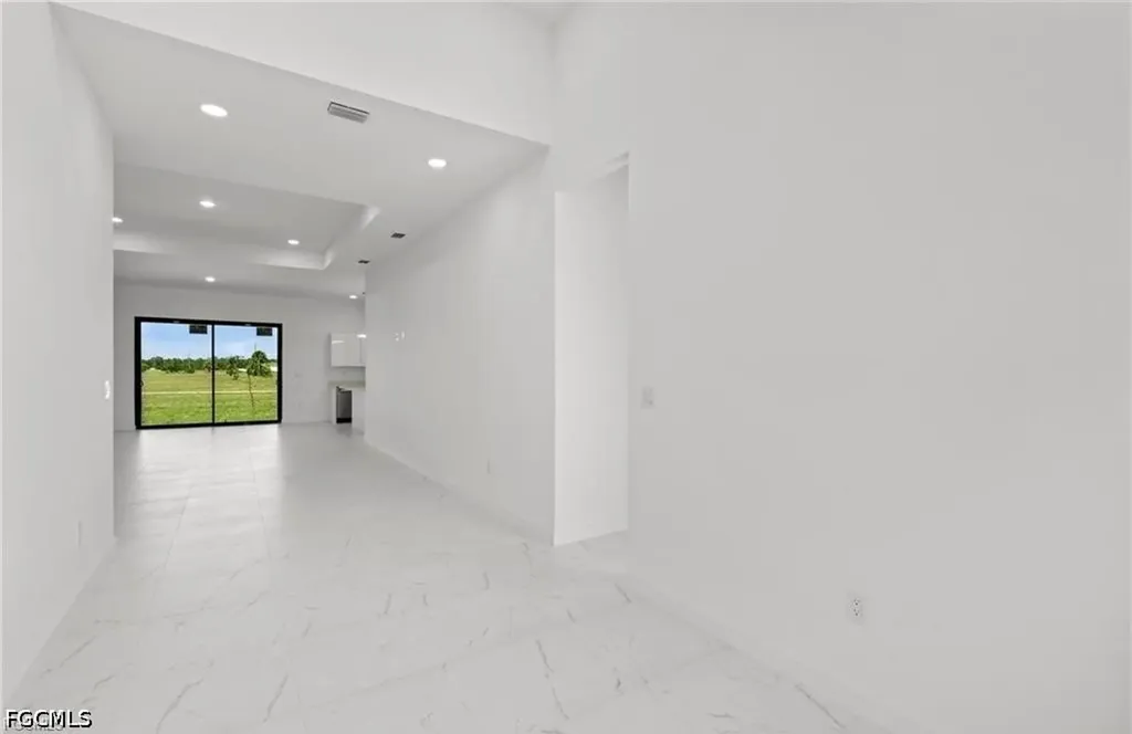3927 NW 40th Terrace Cape Coral FL 33993