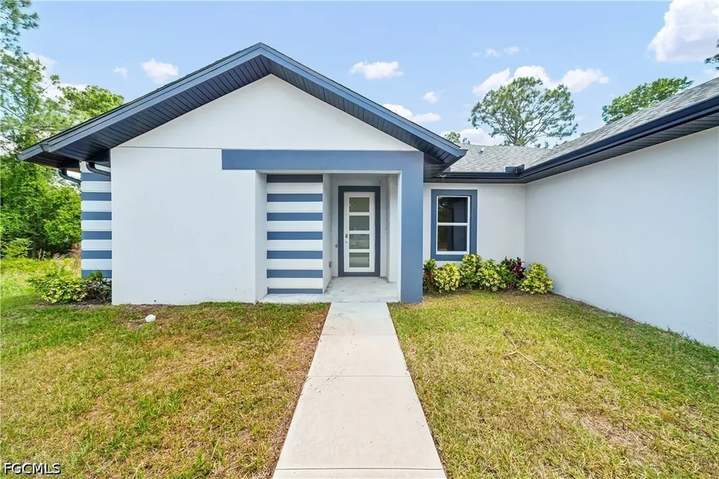 1032 Milwaukee Boulevard Lehigh Acres FL 33974