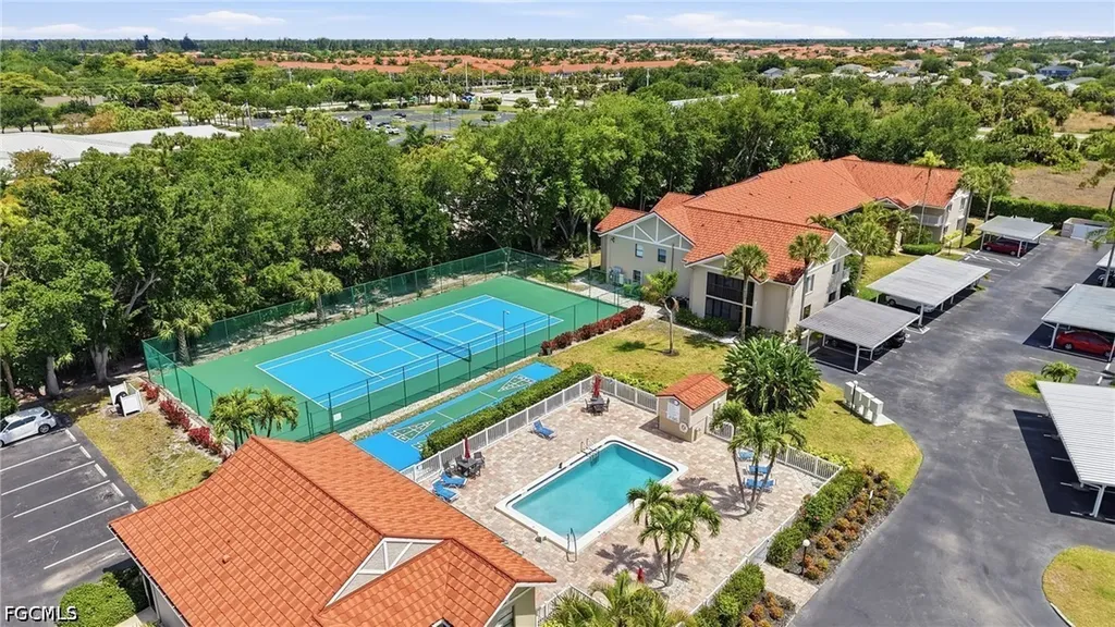 9627 Eaton Gardens Lane Fort Myers FL 33919