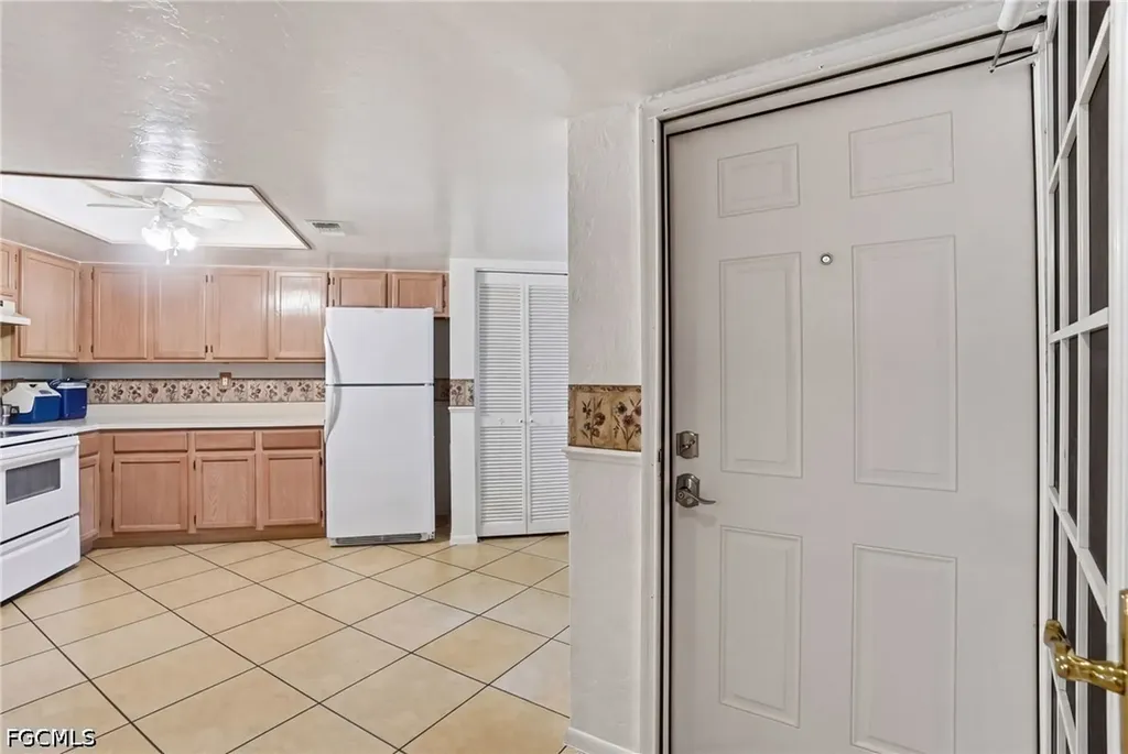 9627 Eaton Gardens Lane Fort Myers FL 33919