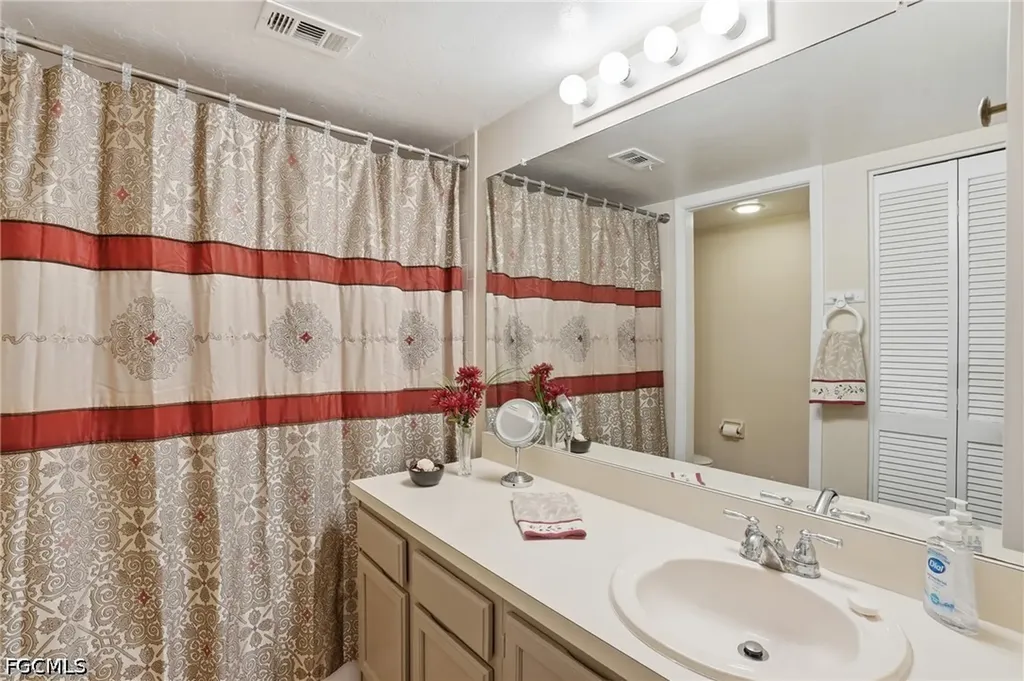 9627 Eaton Gardens Lane Fort Myers FL 33919