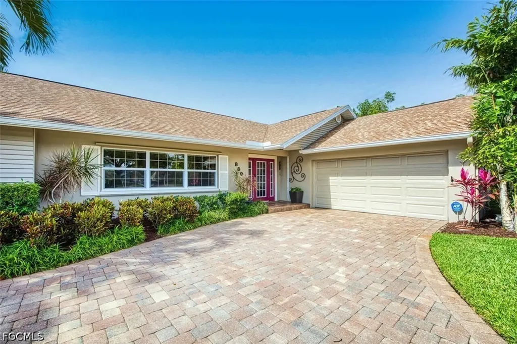 880 Deep Lagoon Lane Fort Myers FL 33919