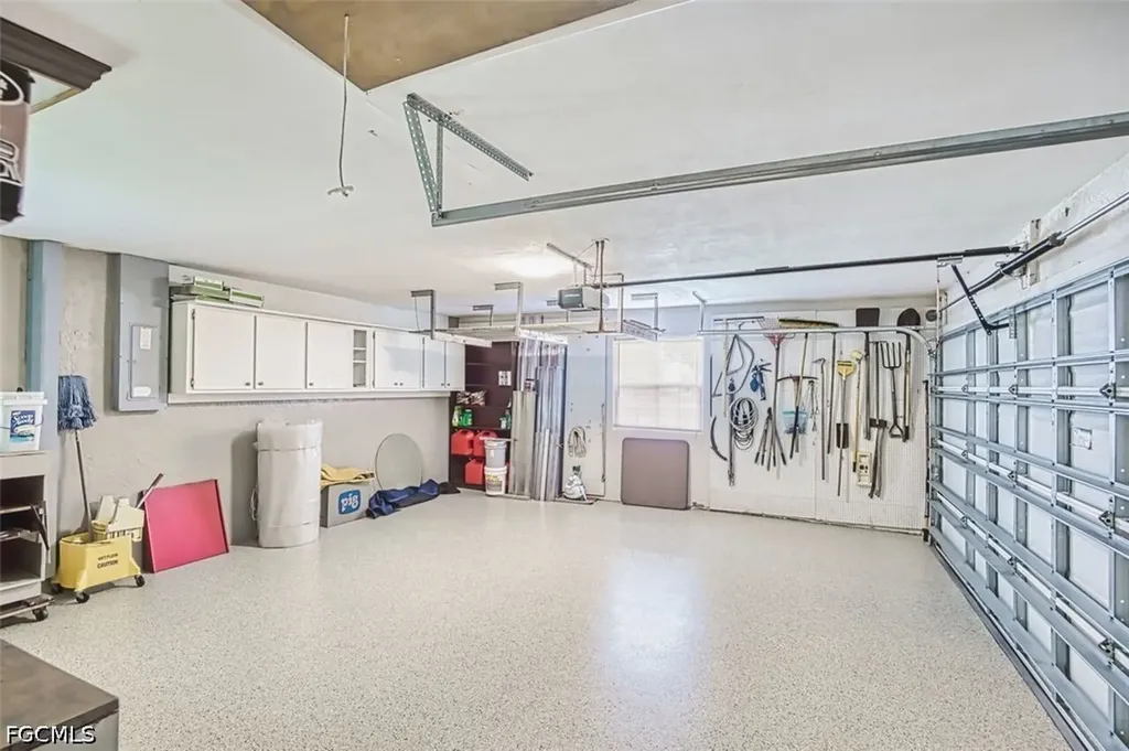 880 Deep Lagoon Lane Fort Myers FL 33919