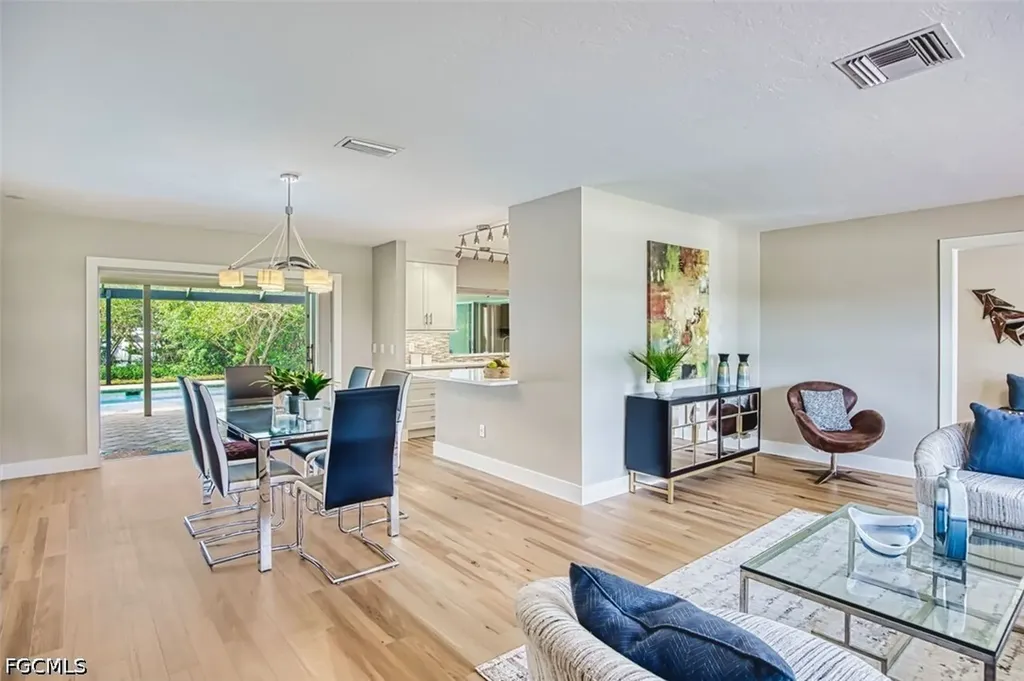 880 Deep Lagoon Lane Fort Myers FL 33919