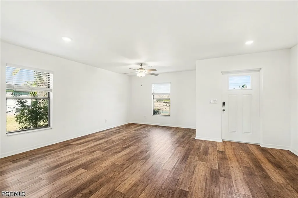 1206 NE 13th Place Cape Coral FL 33909