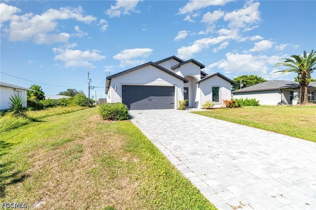 1206 NE 13th Place Cape Coral FL 33909