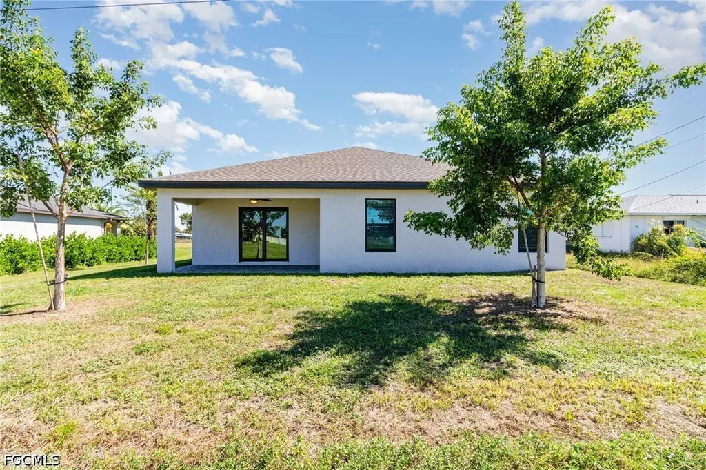 1206 NE 13th Place Cape Coral FL 33909