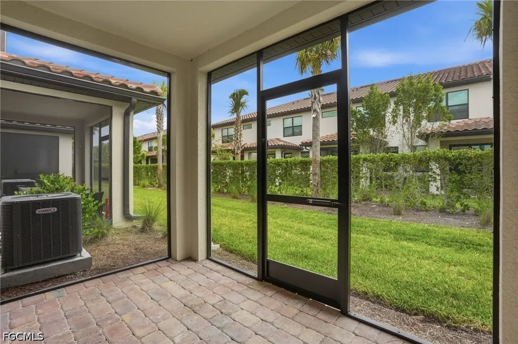 1516 Fells Cove Lane Cape Coral FL 33909