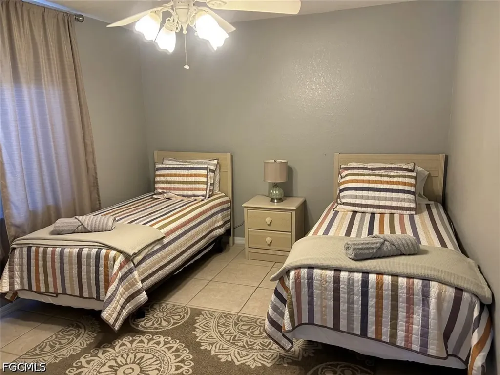 22 SE 10th Avenue Cape Coral FL 33990