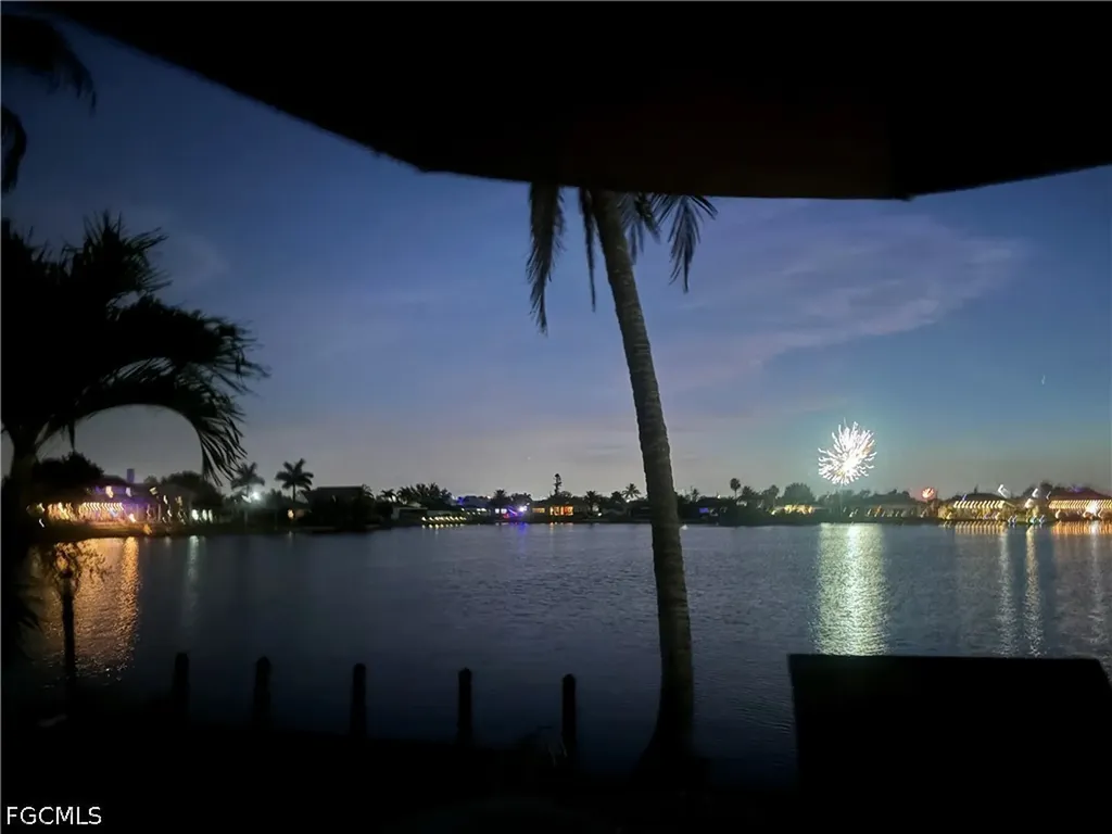 22 SE 10th Avenue Cape Coral FL 33990