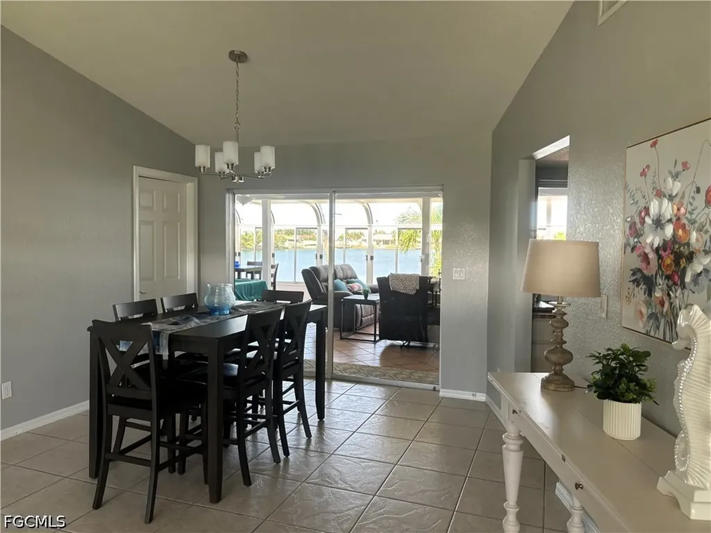 22 SE 10th Avenue Cape Coral FL 33990
