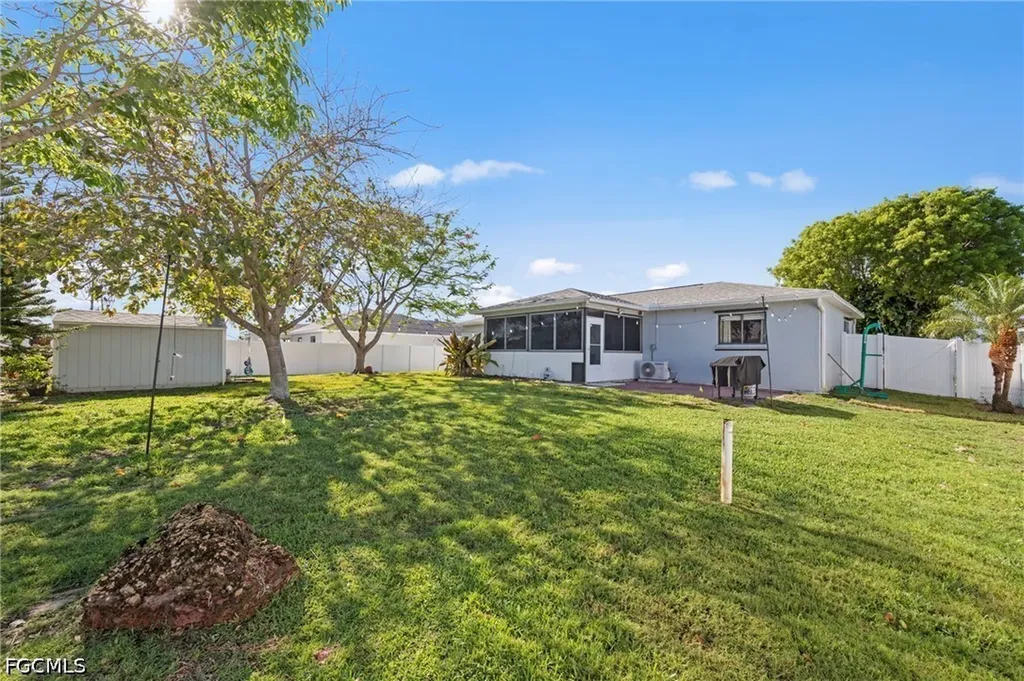 311 SW 19th Lane Cape Coral FL 33991