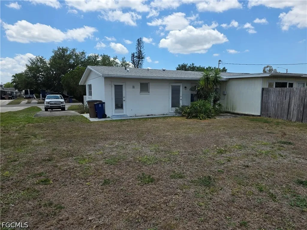 1117 Vineyard Street Lehigh Acres FL 33936