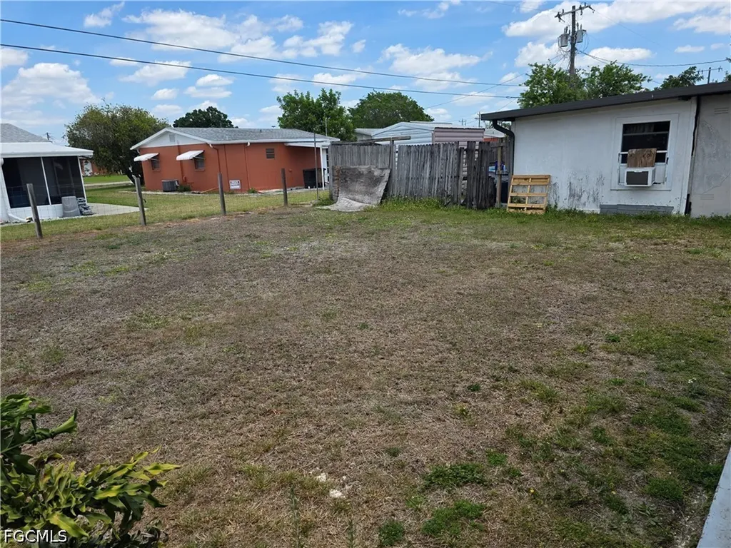 1117 Vineyard Street Lehigh Acres FL 33936