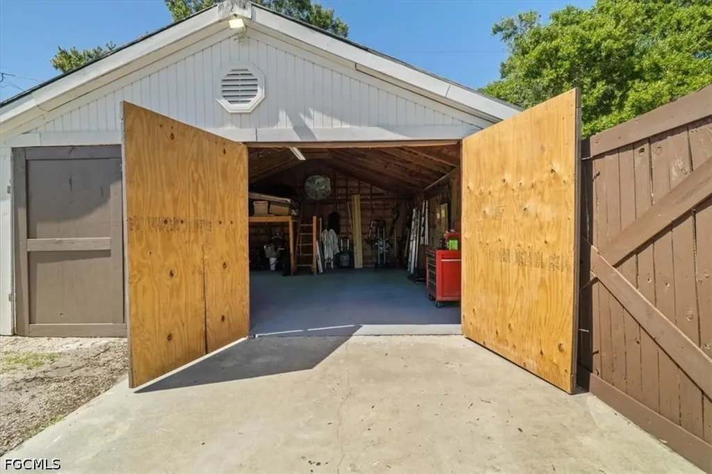 513 E Pasadena Avenue Clewiston FL 33440