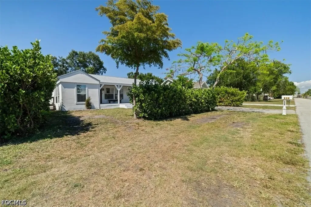 513 E Pasadena Avenue Clewiston FL 33440