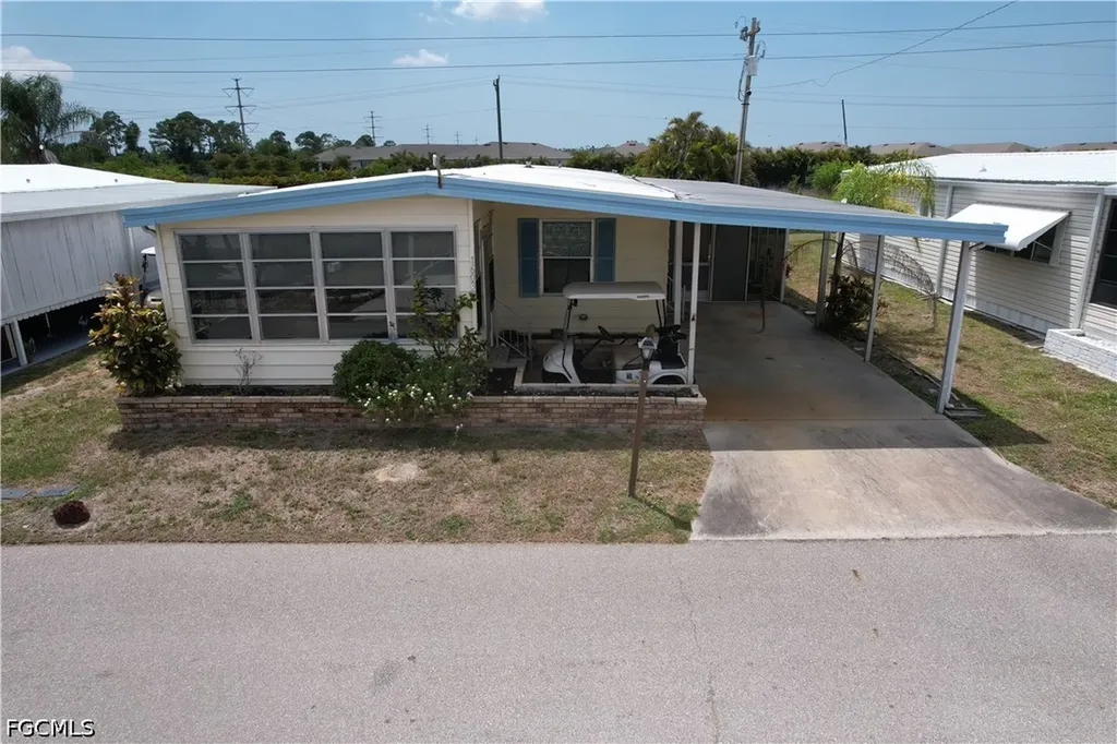 16037 Citron Way North Fort Myers FL 33903