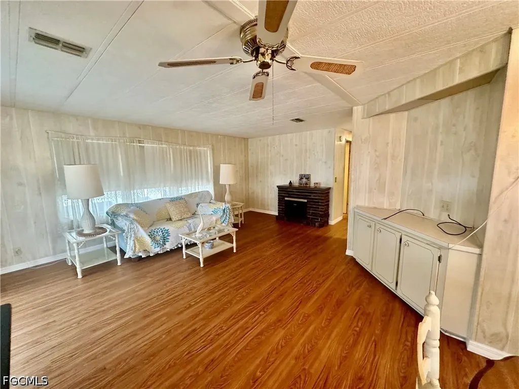 16037 Citron Way North Fort Myers FL 33903