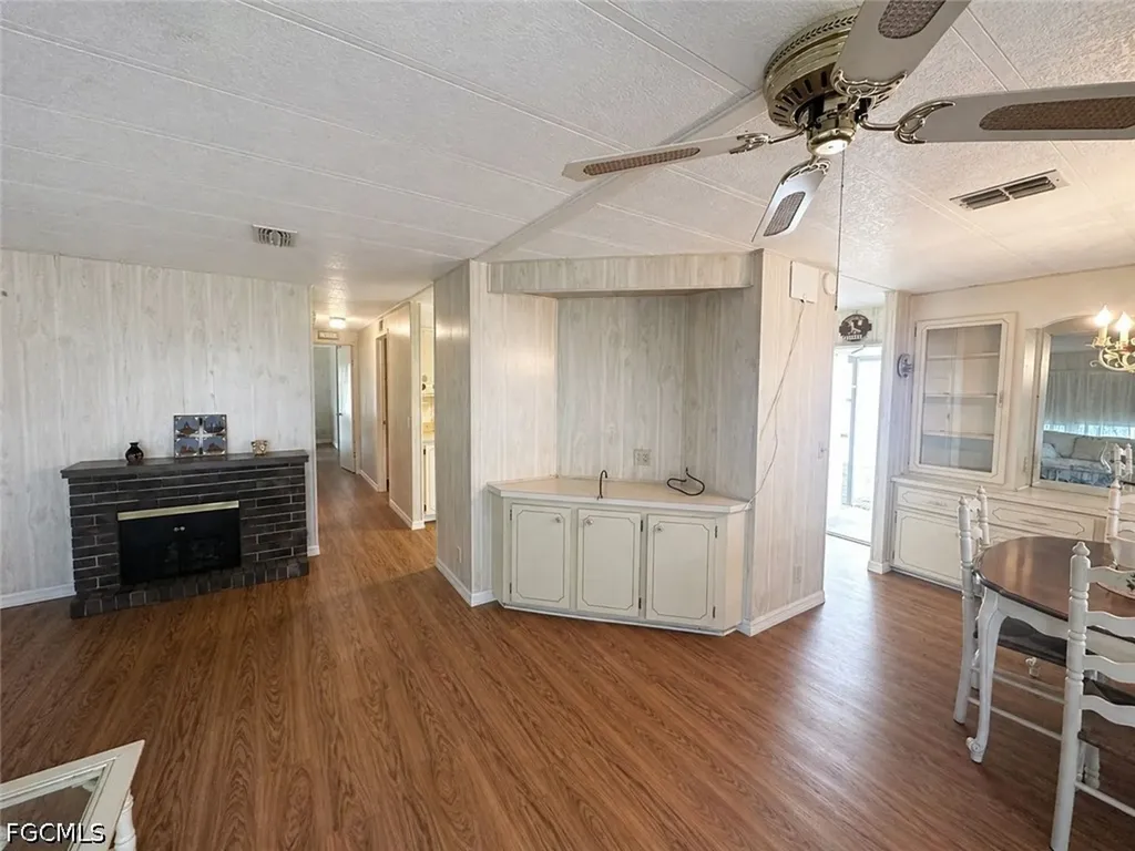 16037 Citron Way North Fort Myers FL 33903