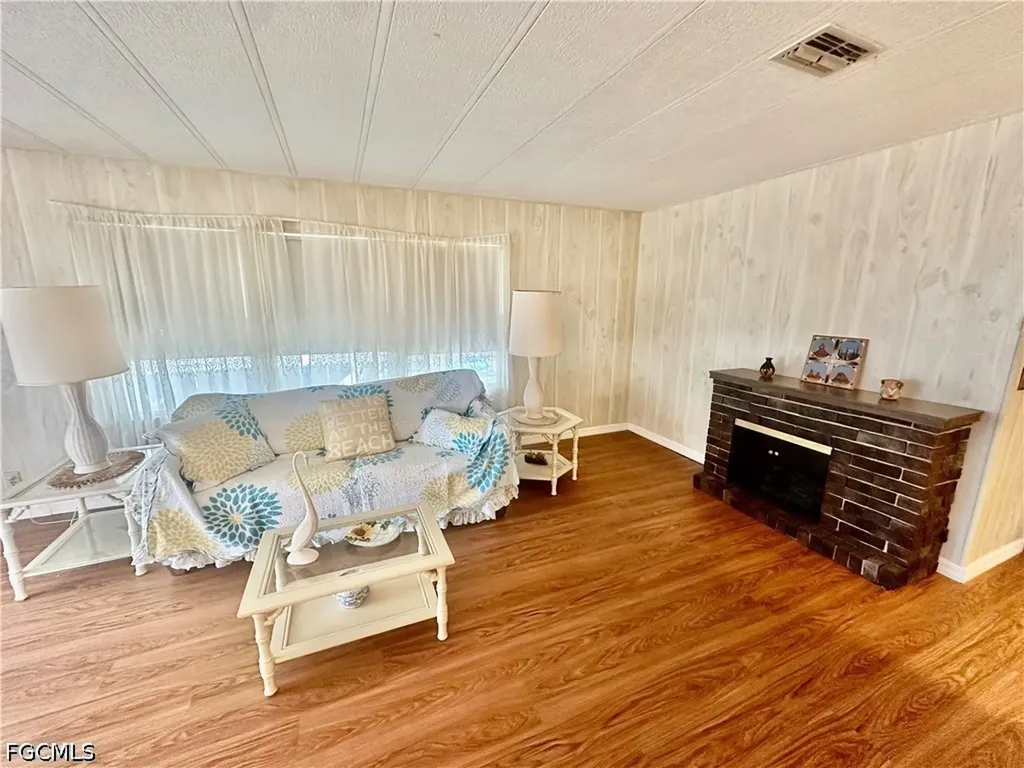 16037 Citron Way North Fort Myers FL 33903