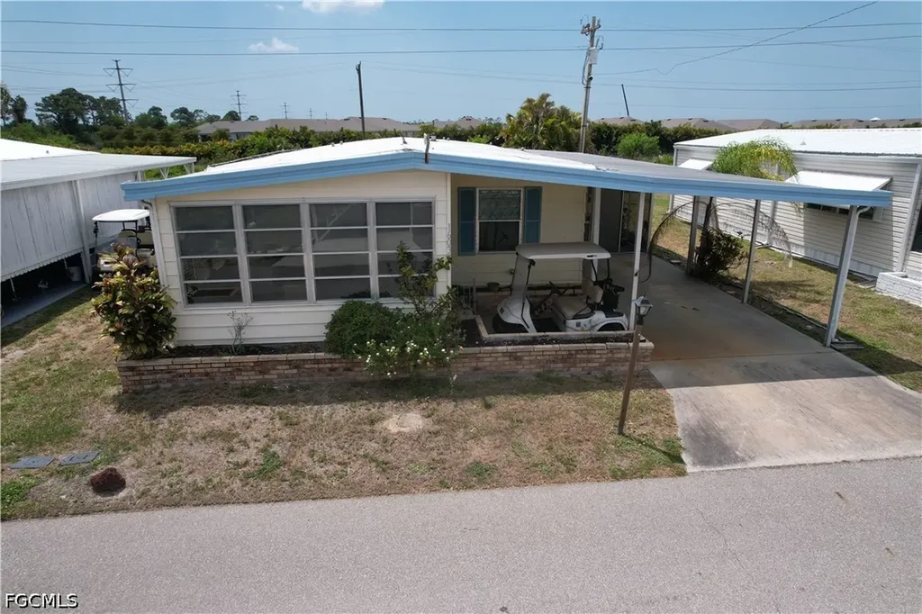 16037 Citron Way North Fort Myers FL 33903