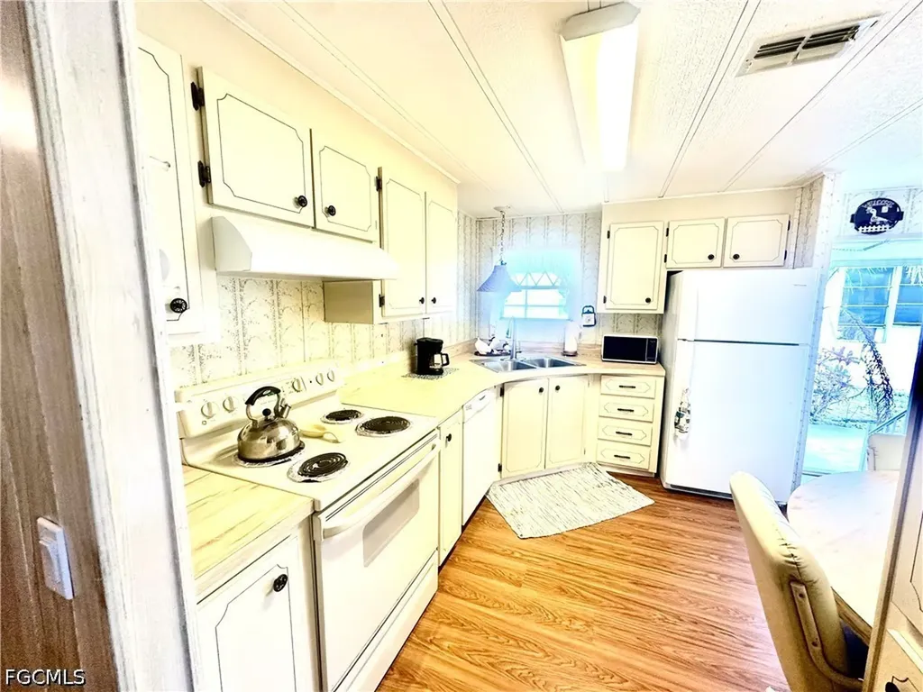 16037 Citron Way North Fort Myers FL 33903
