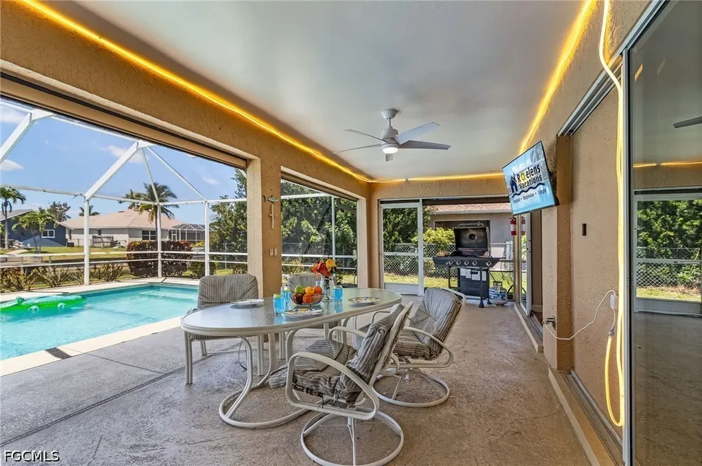 508 SE 9th Place Cape Coral FL 33990