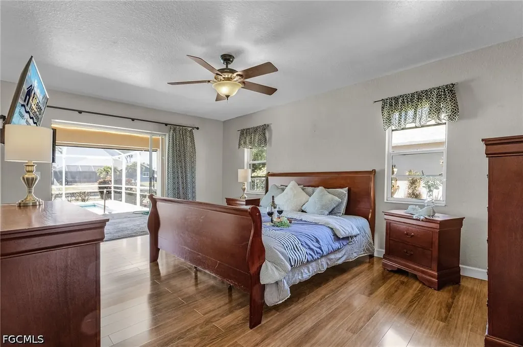 508 SE 9th Place Cape Coral FL 33990