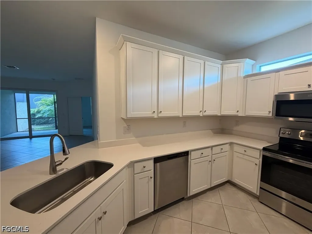 9077 Leatherwood Loop Lehigh Acres FL 33936