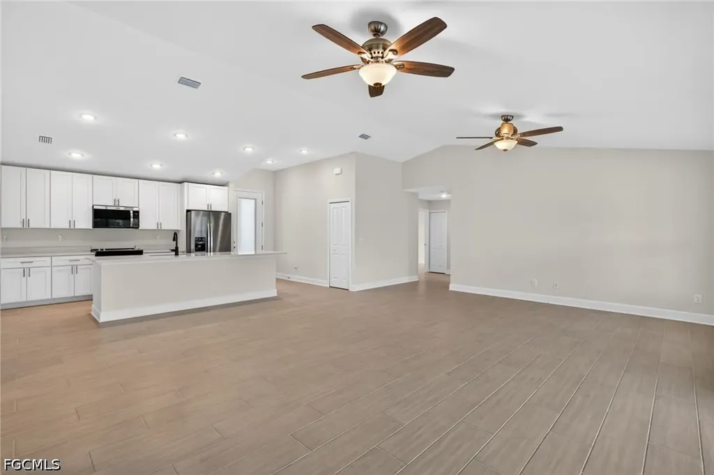 2323 SW 5th Place Cape Coral FL 33991