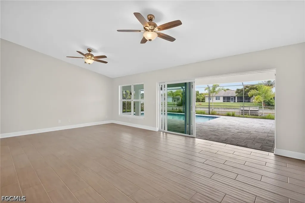 2323 SW 5th Place Cape Coral FL 33991