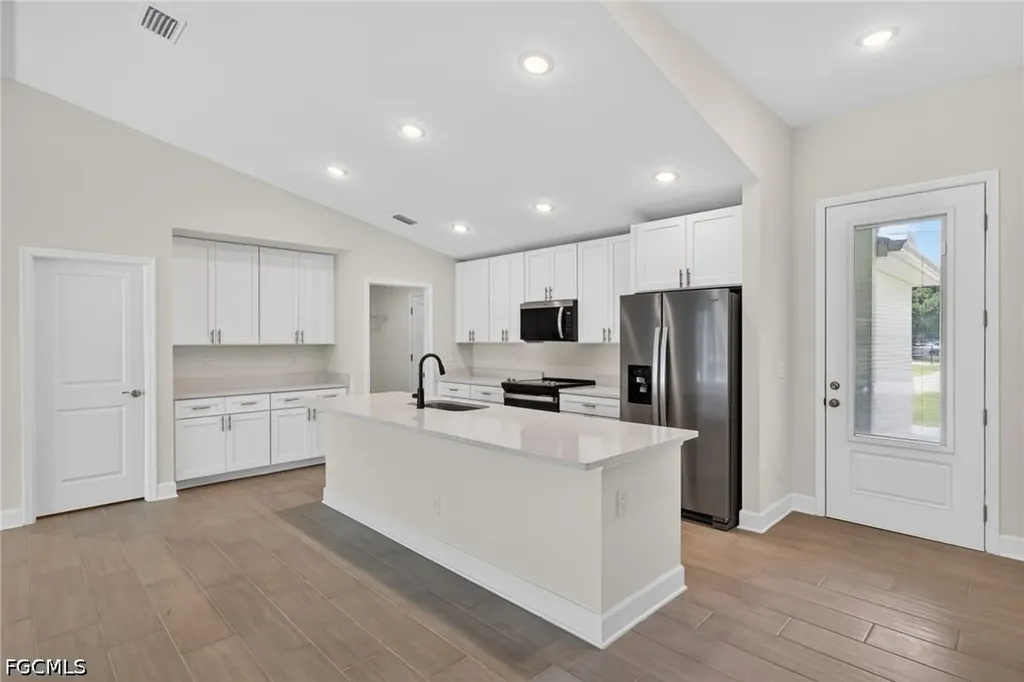 2323 SW 5th Place Cape Coral FL 33991