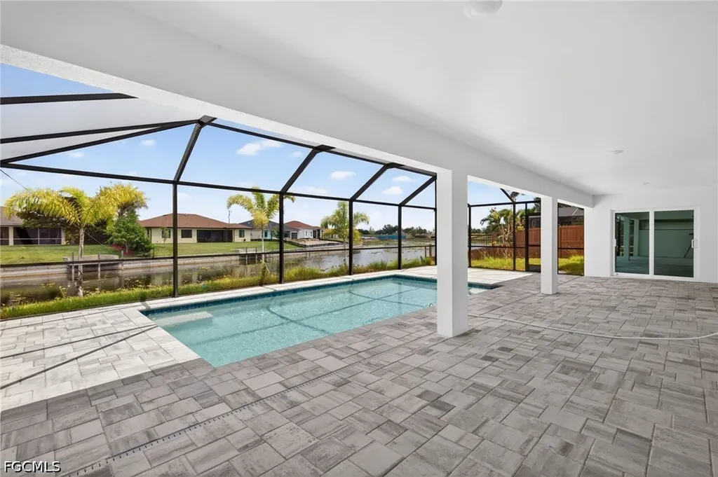 2323 SW 5th Place Cape Coral FL 33991
