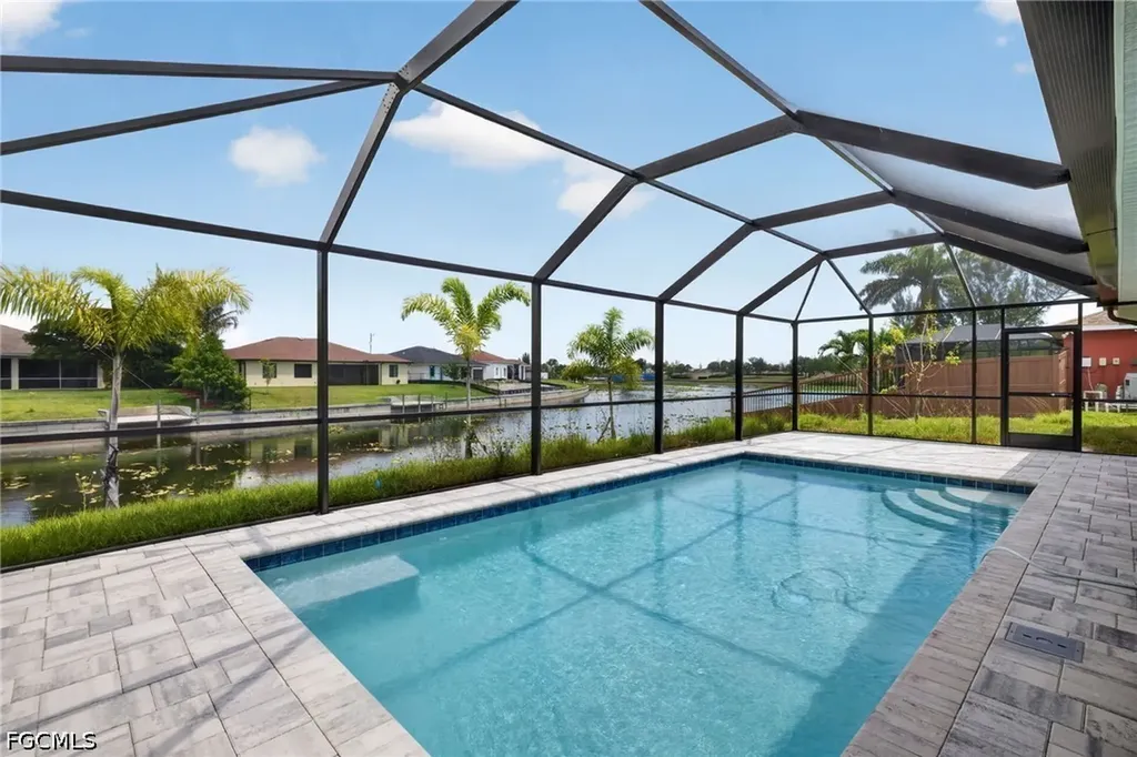 2323 SW 5th Place Cape Coral FL 33991