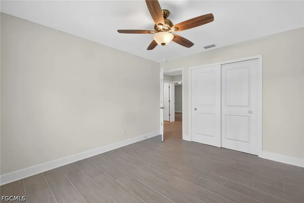 2323 SW 5th Place Cape Coral FL 33991