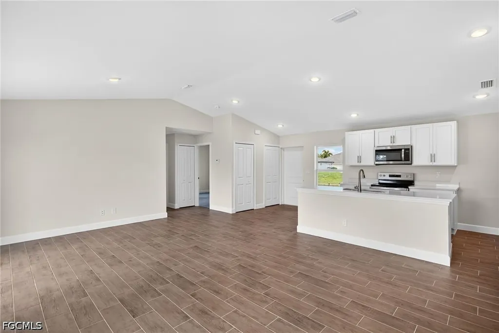1333 NW 10th Place Cape Coral FL 33993