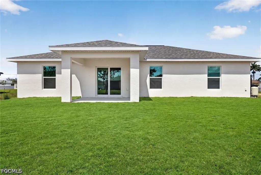 1333 NW 10th Place Cape Coral FL 33993