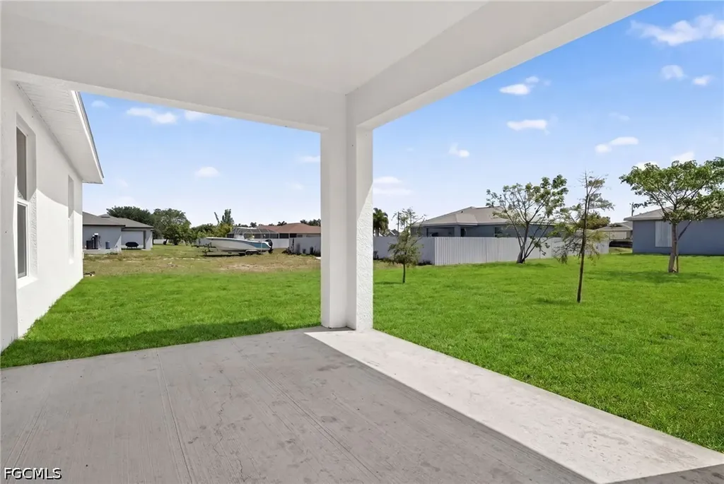 1333 NW 10th Place Cape Coral FL 33993