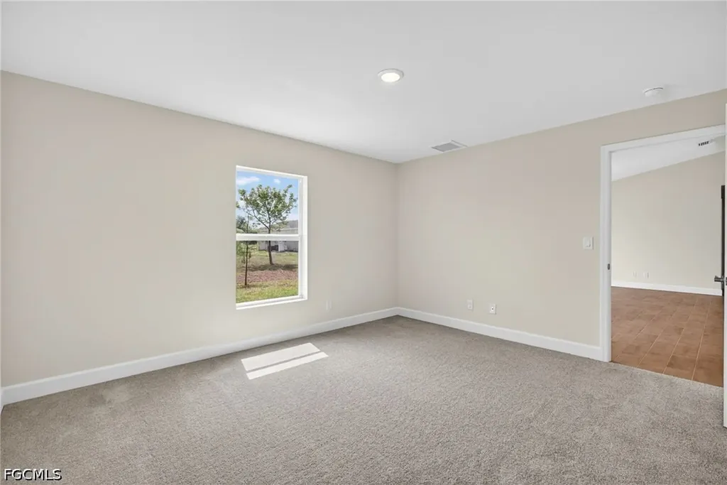 1333 NW 10th Place Cape Coral FL 33993