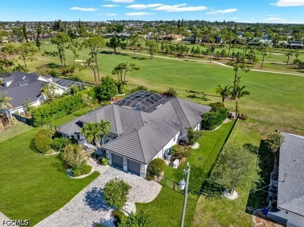 1221 SW 19th Lane Cape Coral FL 33991
