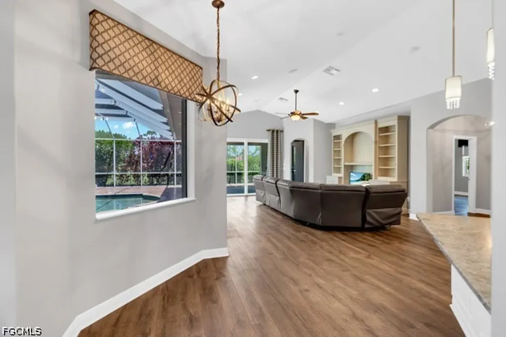 1221 SW 19th Lane Cape Coral FL 33991