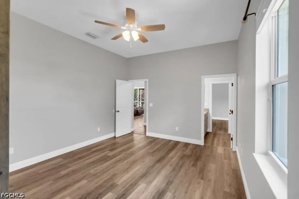 1221 SW 19th Lane Cape Coral FL 33991