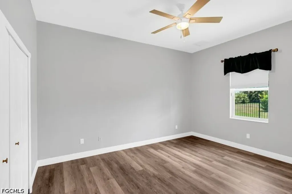 1221 SW 19th Lane Cape Coral FL 33991