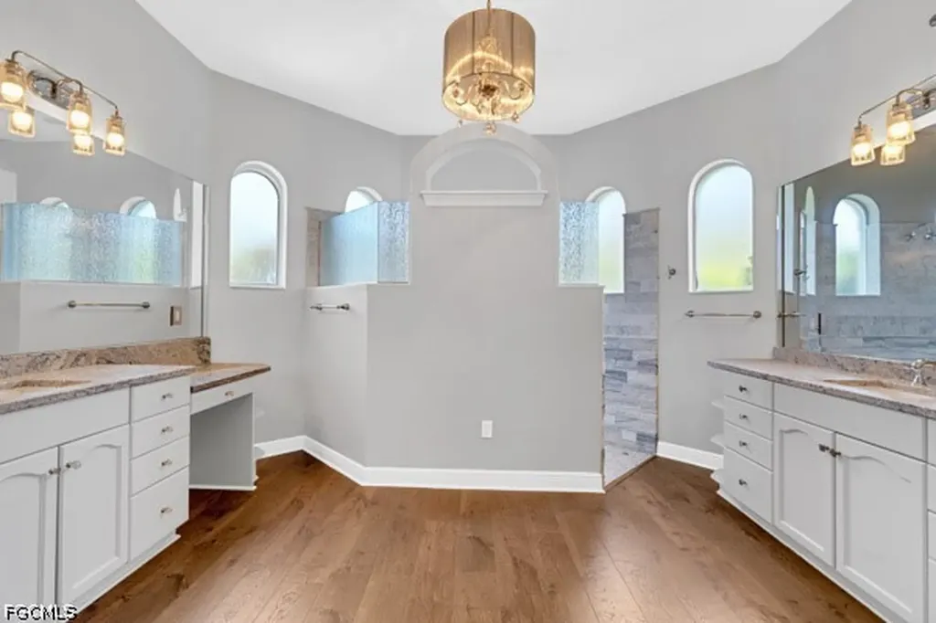 1221 SW 19th Lane Cape Coral FL 33991