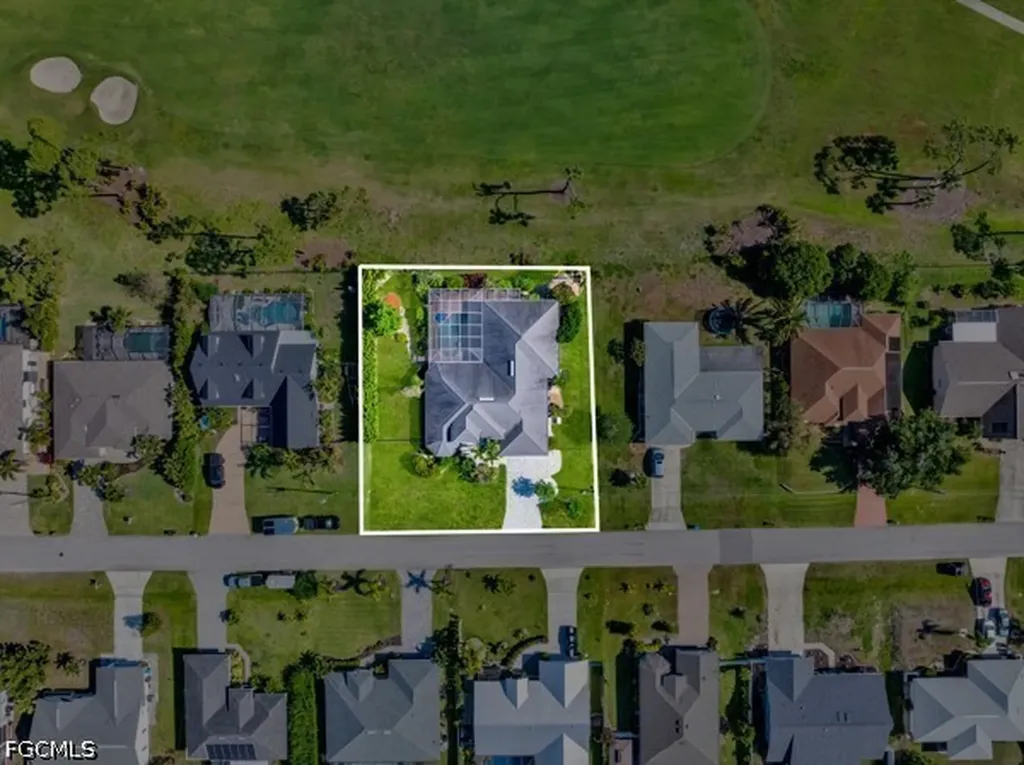 1221 SW 19th Lane Cape Coral FL 33991