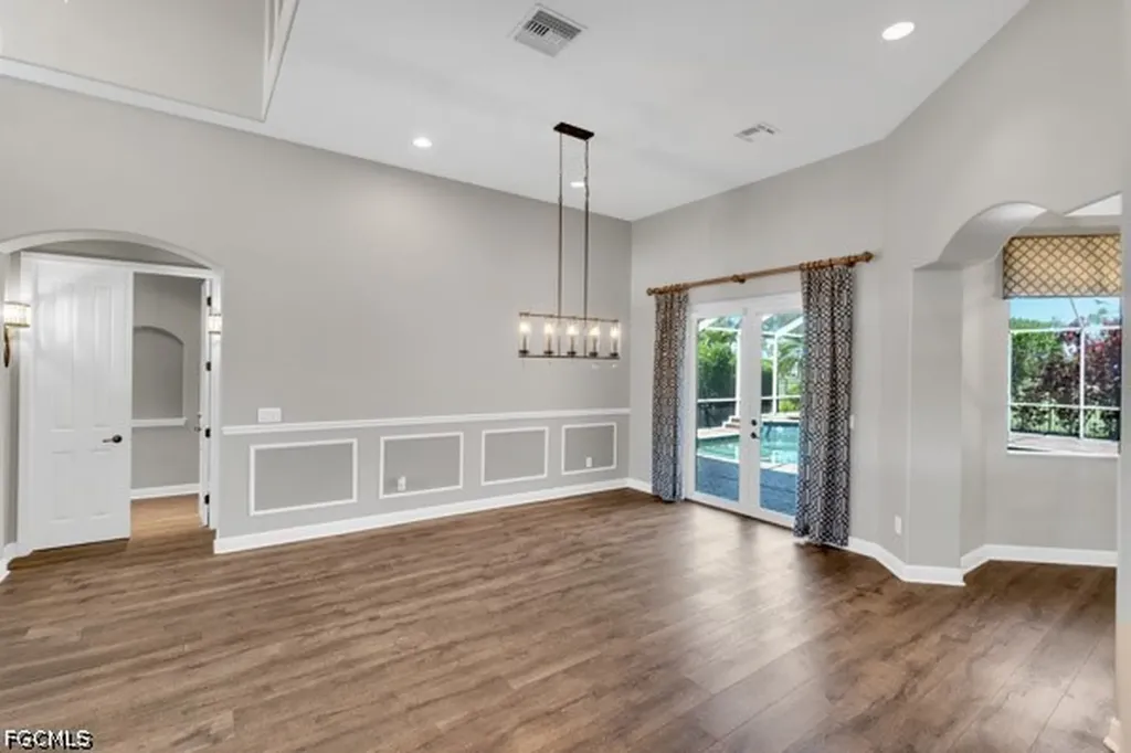 1221 SW 19th Lane Cape Coral FL 33991