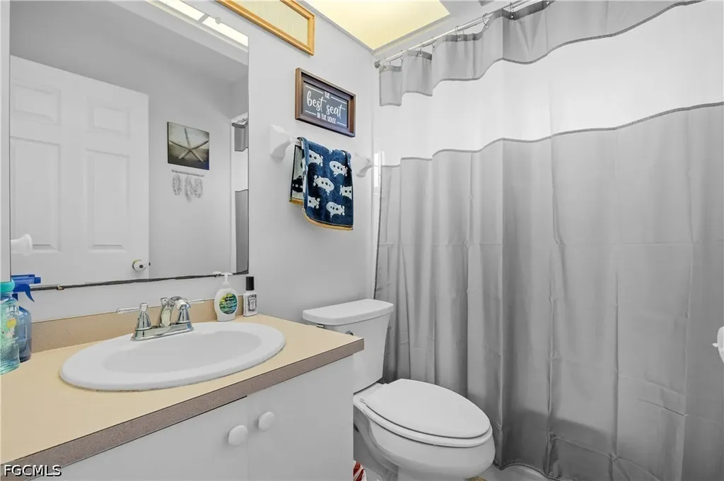 1404 NE Van Loon Terrace Cape Coral FL 33909