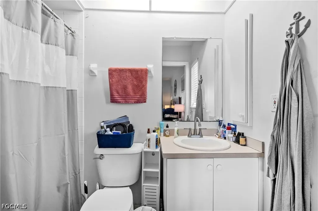 1404 NE Van Loon Terrace Cape Coral FL 33909