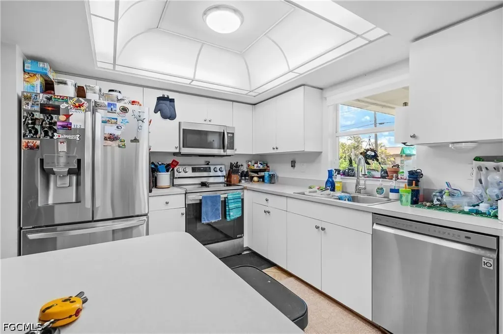 1404 NE Van Loon Terrace Cape Coral FL 33909