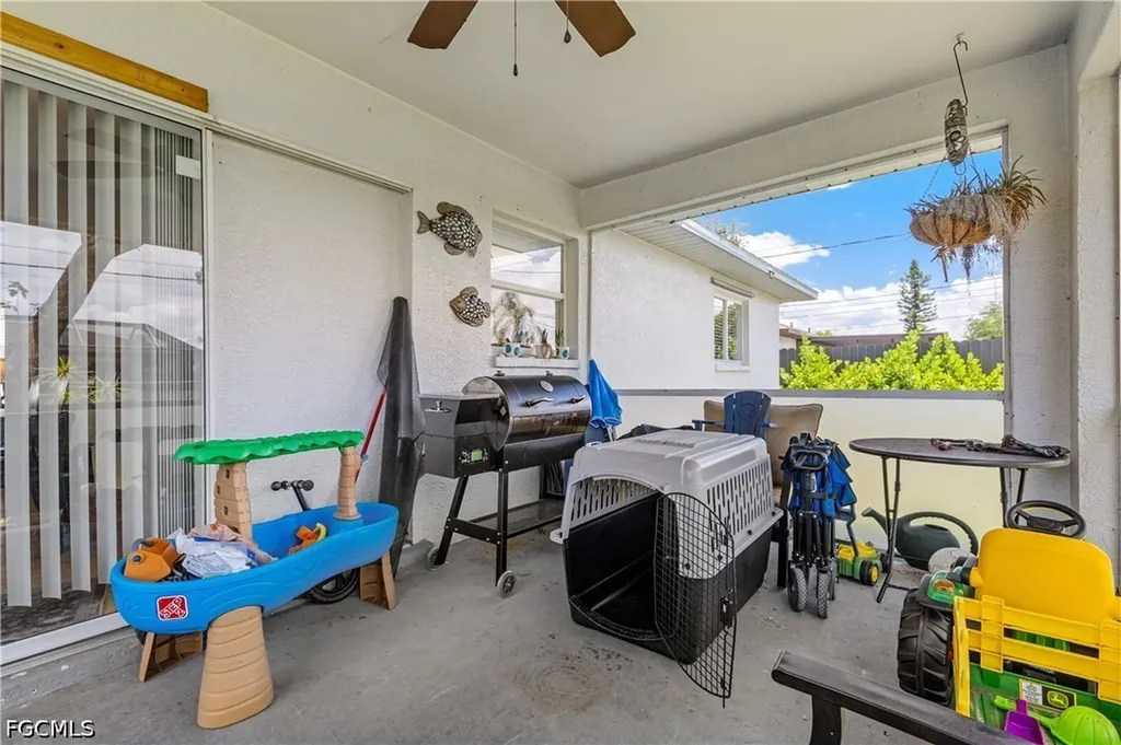 1404 NE Van Loon Terrace Cape Coral FL 33909